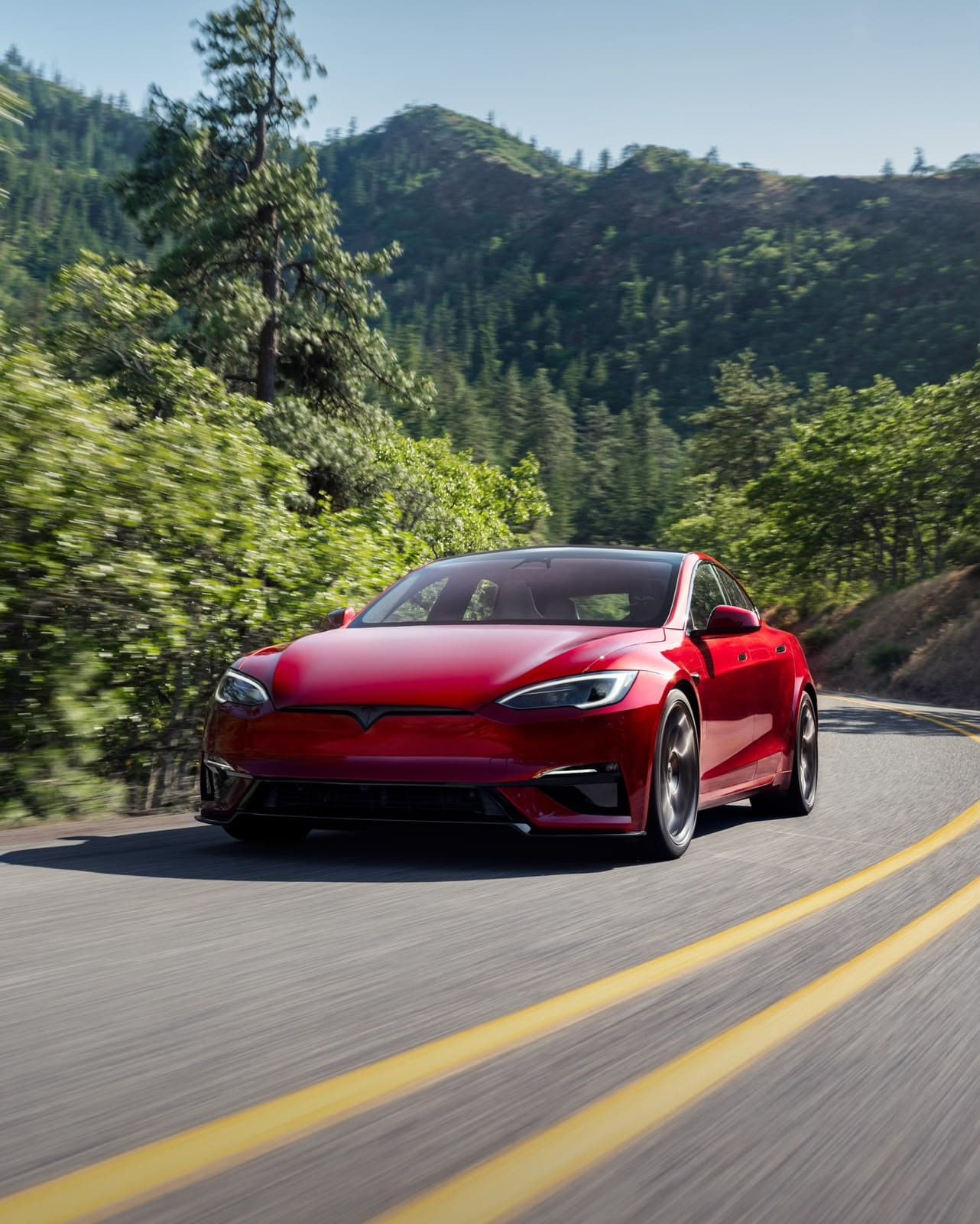 Tesla Model X&S thumbnail 3