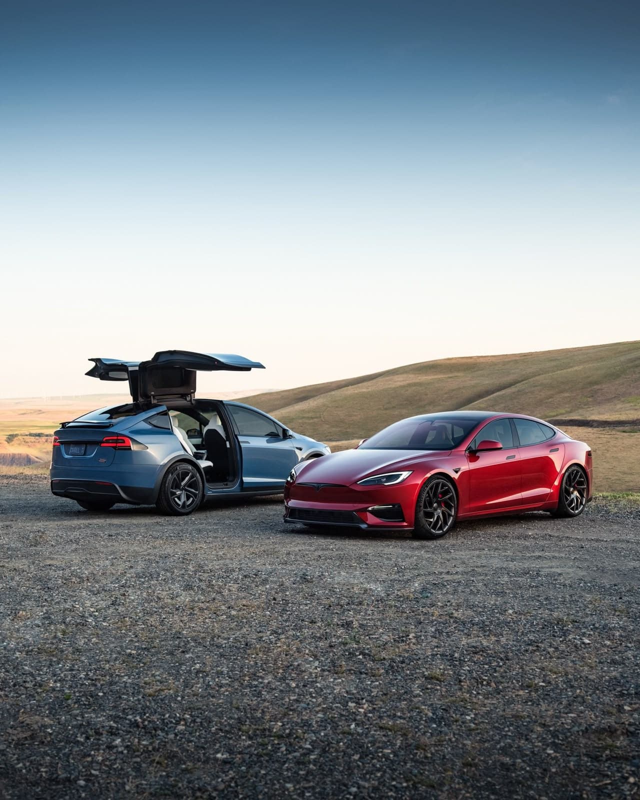 Tesla Model X&S thumbnail 6